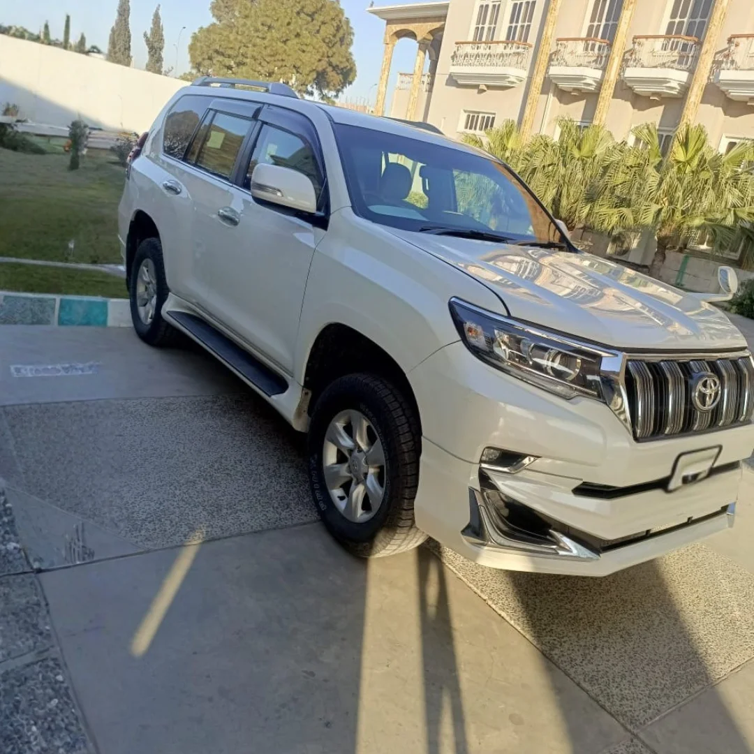 rent a car in lahore