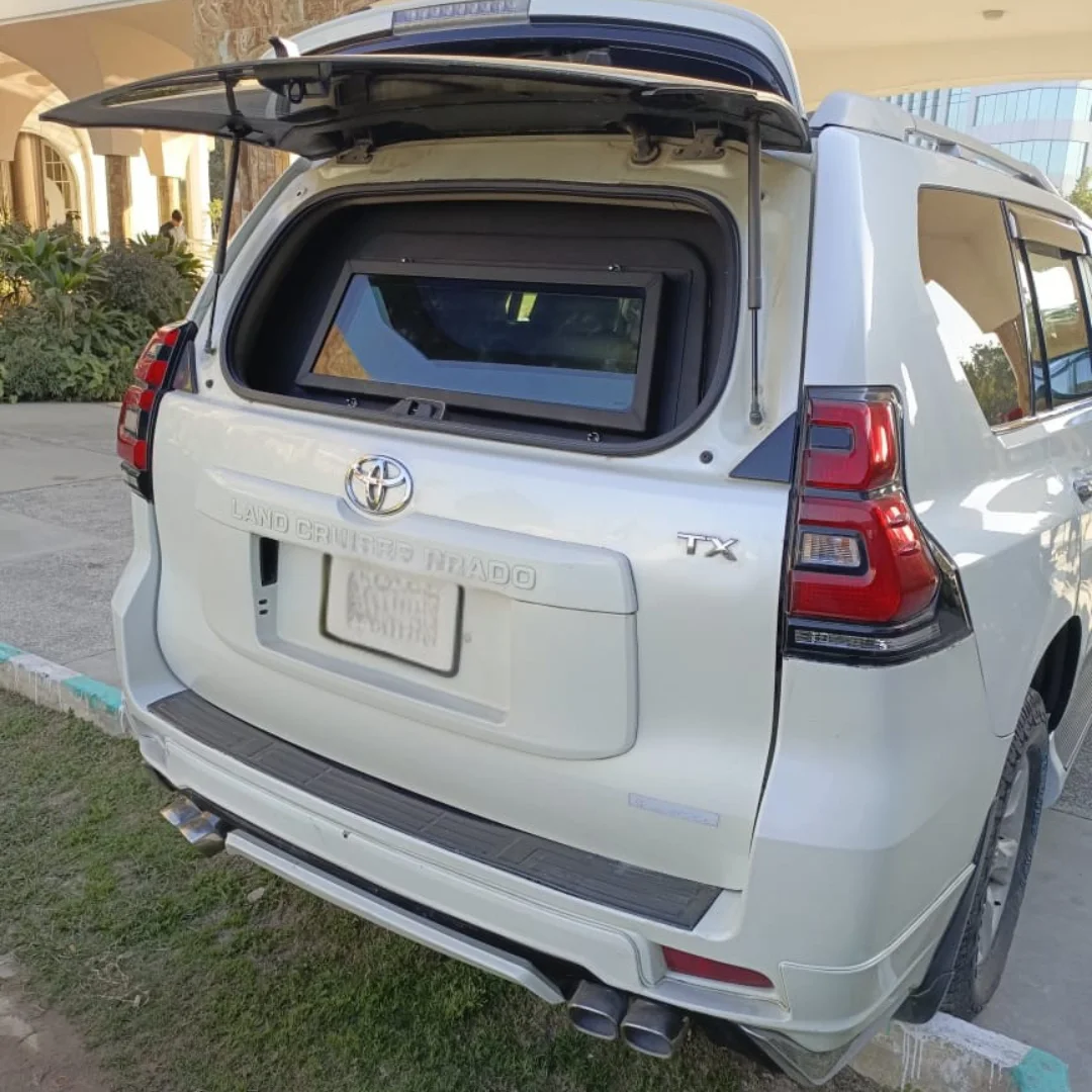 rent a car in lahore