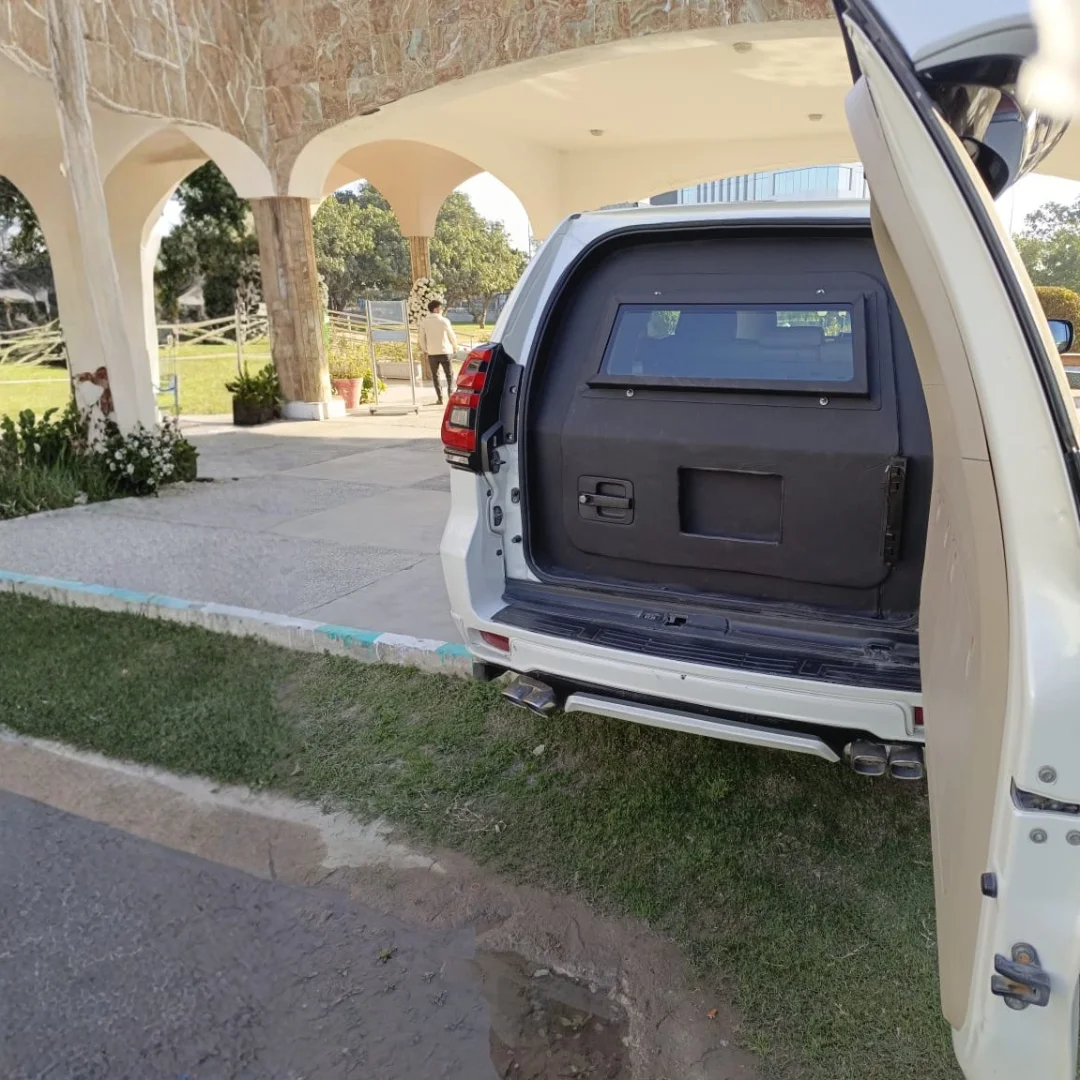 rent a car in lahore