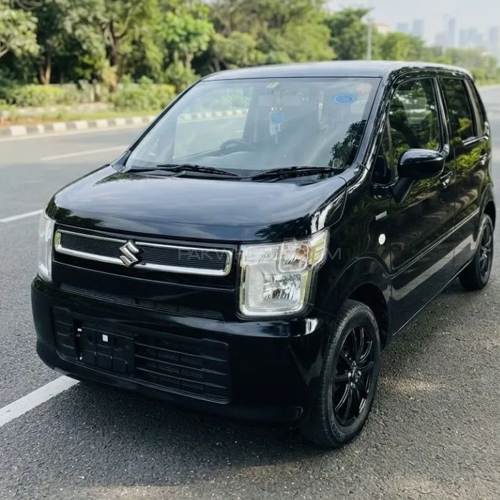 Rent Suzuki Wagon R in Lahore