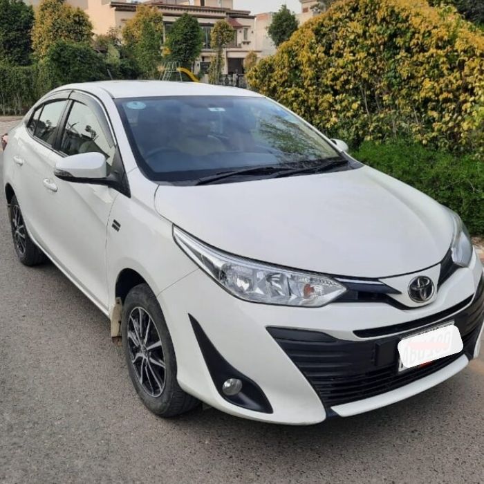 Rent Toyota Yaris in Lahore